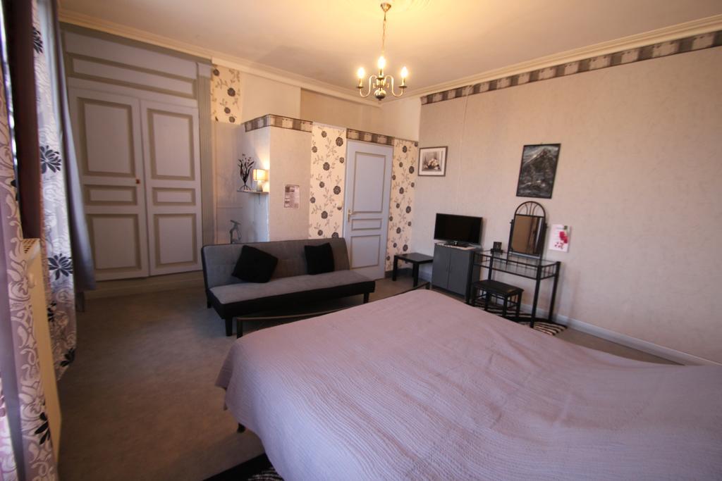 مبيت وإفطار Vaudelnay Domaine Des Roses الغرفة الصورة